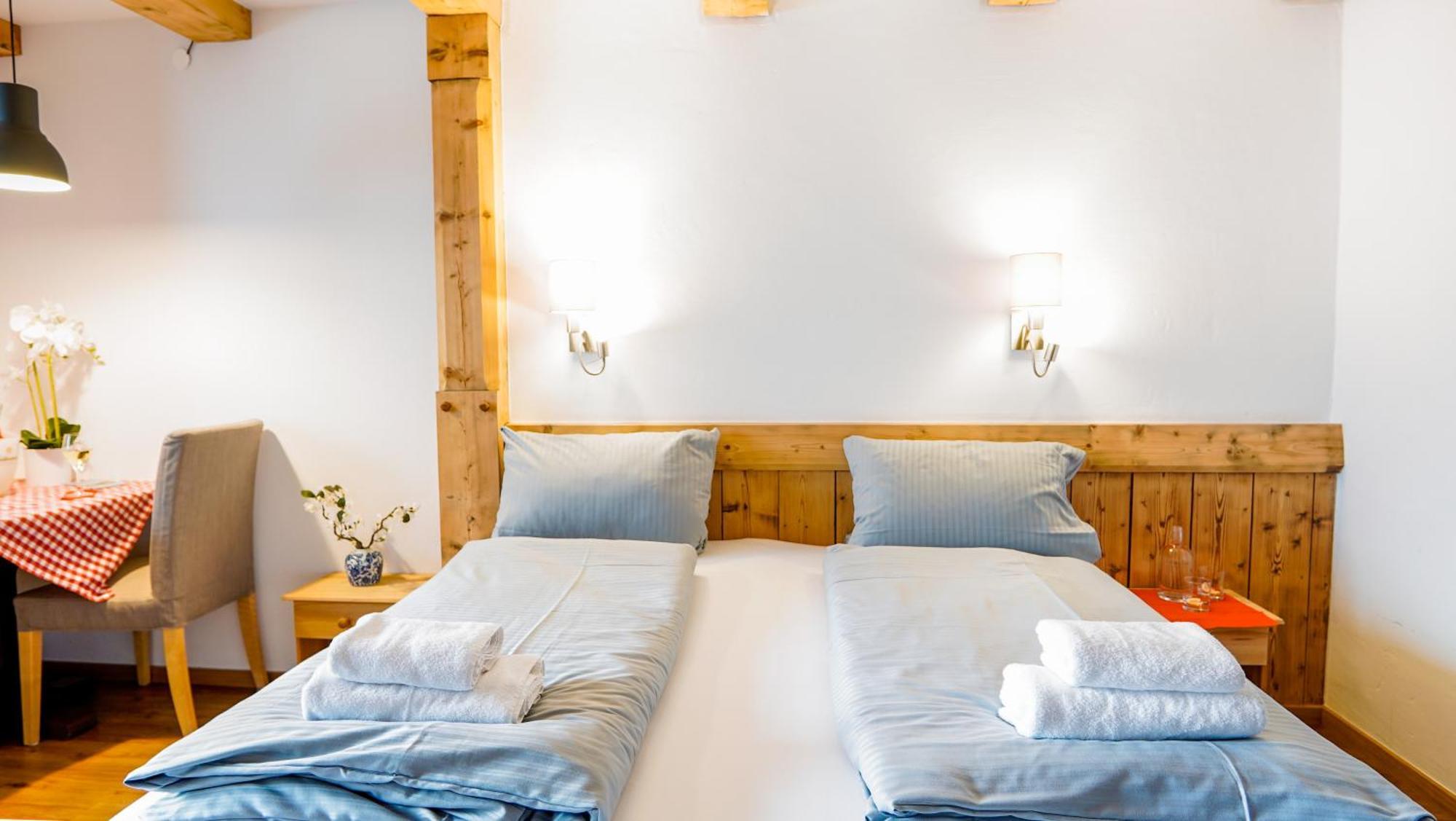 Landgasthof Zum Papyrer - Erholung Im Urlaubsgebiet Lenggries Room photo
